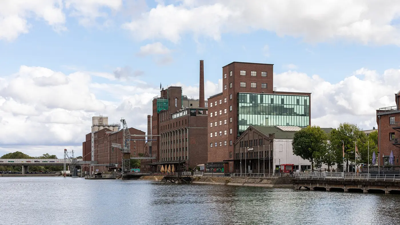 Innenhafen Duisburg mit Küppersmühle